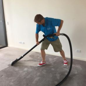 Timothy-working in sydney-Cleaning-carpet